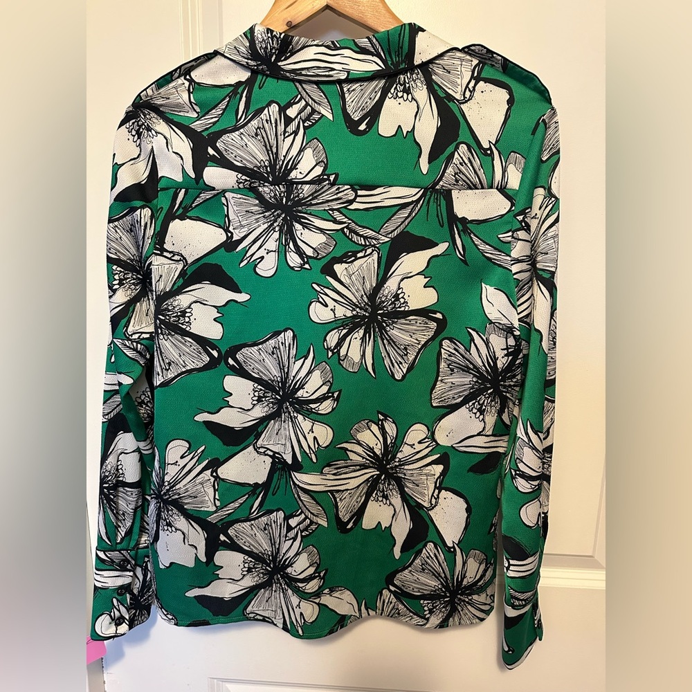 Alexis Green Floral Button Down Shirt. $380 retail. NWT - Picture 7 of 8